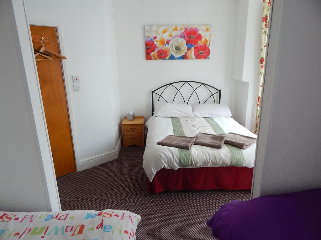 Llanryan 3* Blackpool